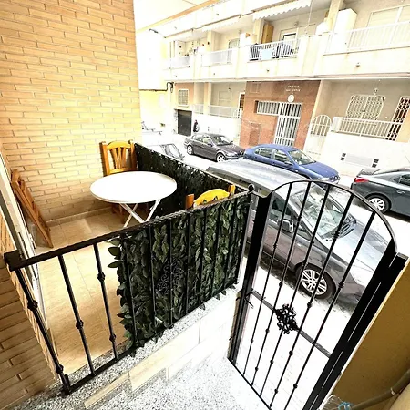 Cezy Con Garaje Apartamento Torrevieja